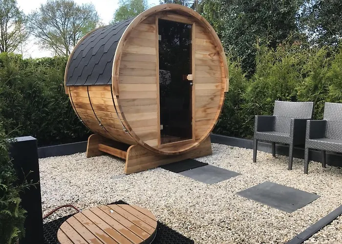 Felix With Sauna In Сasa de vacaciones *