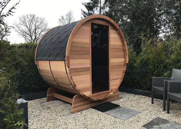 בית נופש Felix With Sauna In