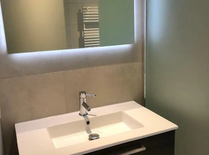 Felix With Sauna In בית נופש *